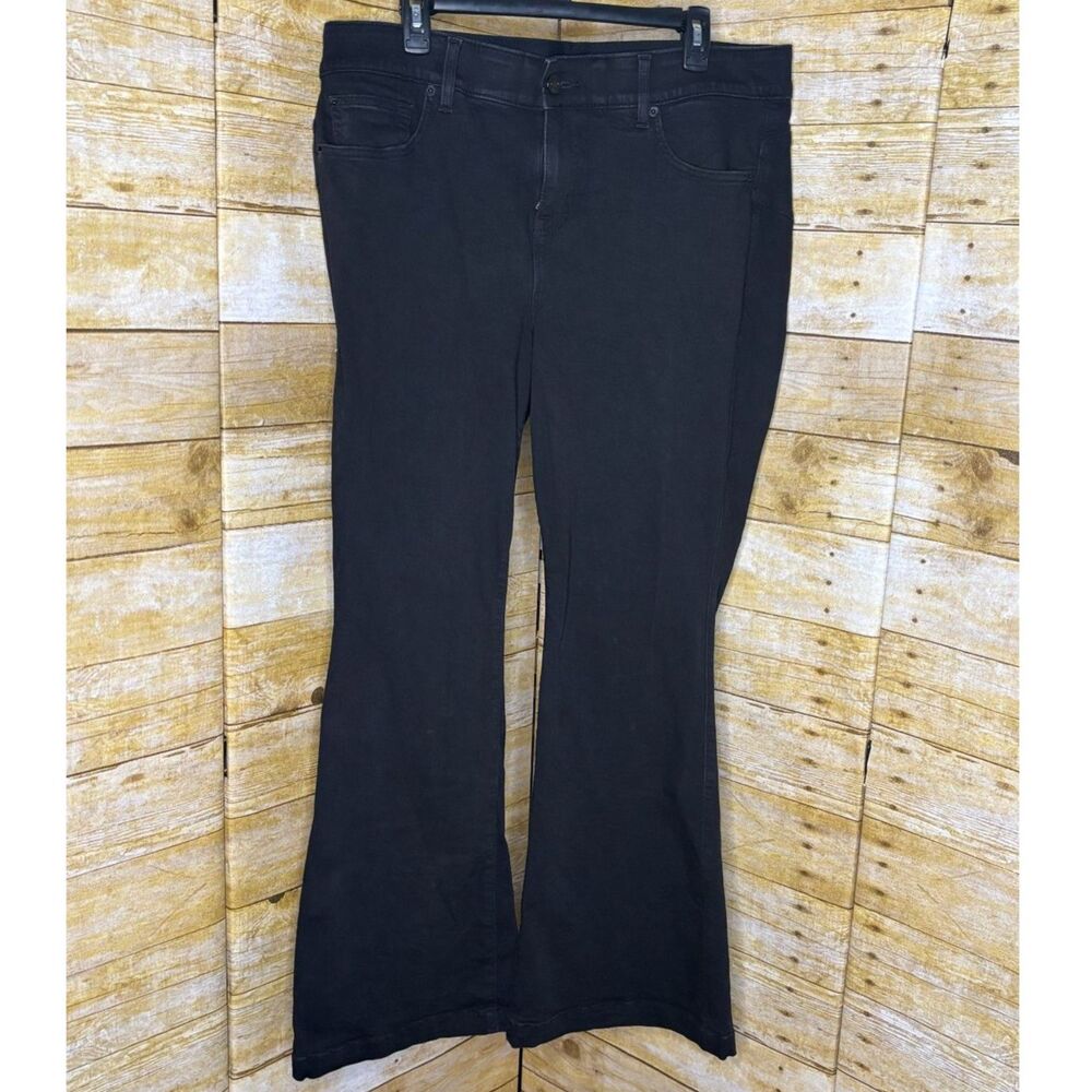 TORRID BOMBSHELL FLARE PREMIUM STRETCH CASUAL CLASSIC EVERYDAY WEAR BLACK JEANS
